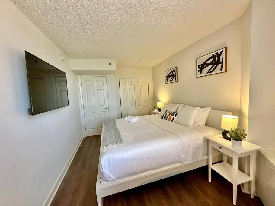 Incredible Apartment With Rooftop In Pentagon City Arlington Buitenkant foto